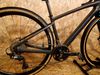 Gravel kolo Specialized Diverge Sport Carbon 2025 Satin Carbon / Blue Onyx, velikost XS