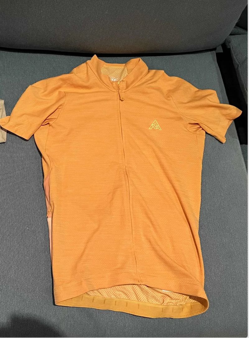 7Mesh cyklistické kraťasy a dres