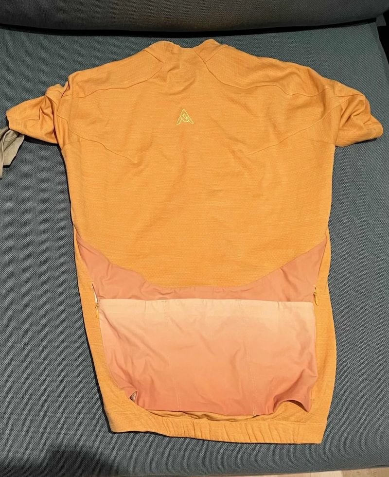 7Mesh cyklistické kraťasy a dres