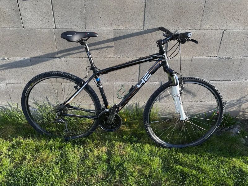 Trekové kolo 4EVER s novým pohonem a po servisu