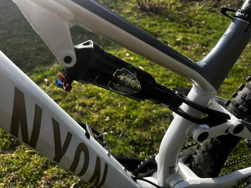 Canyon Neuron Young Hero, XS