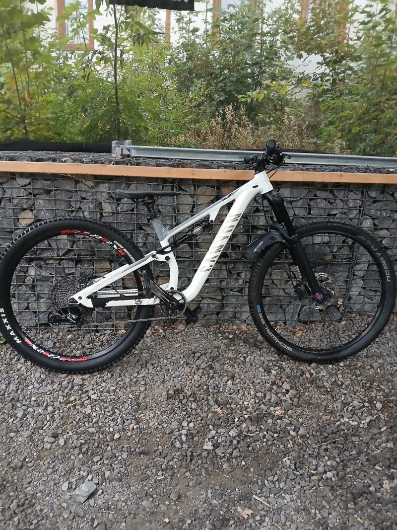 Canyon Neuron Young Hero, XS