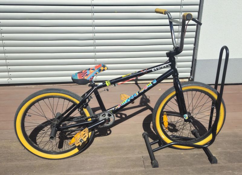 GT BMX kolo GT Performer 20" Black