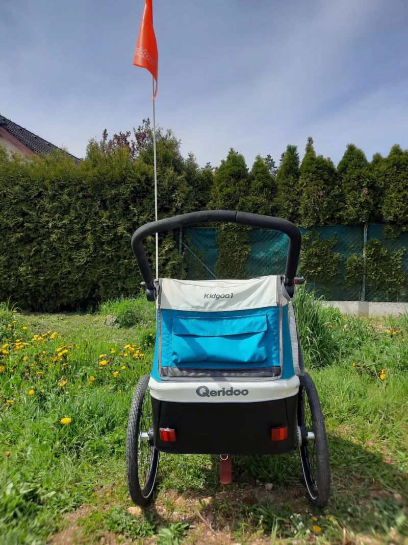 Prodám německý odpružený vozík za kolo / sportovní kočárek Qeridoo Kidgoo 1