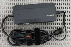 4A nabíječka pro elektrokola Specialized s baterií typu M2, M3, U2. 