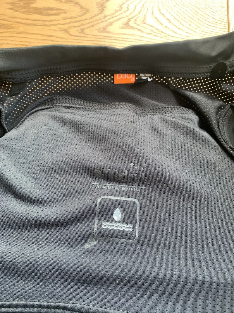 nový chránič těla Racer 1927 Motion Top D3O – velikost M (pův. cena 190 €)