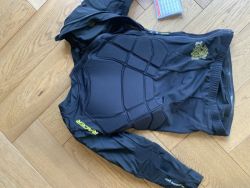 dětský chránič těla Racer 1927 Motion Top Kid 2 – velikost S (pův. cena cca 140 €)