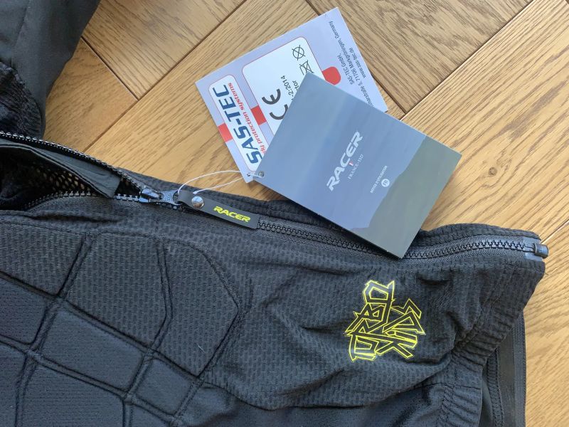 dětský chránič těla Racer 1927 Motion Top Kid 2 – velikost S (pův. cena cca 140 €)