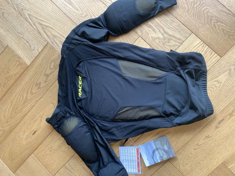 dětský chránič těla Racer 1927 Motion Top Kid 2 – velikost S (pův. cena cca 140 €)