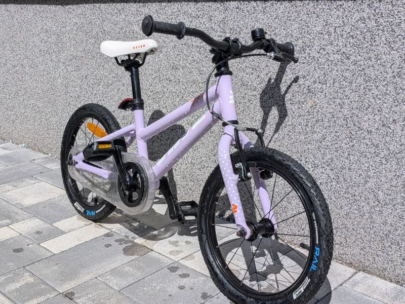 Lehké dětské kolo White Ane 160 XC (16") – Jako Woom a Beany