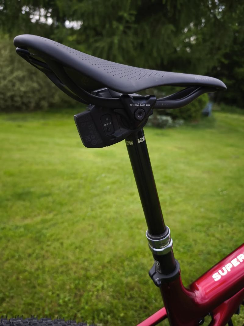 TREK SUPERCALIBER SLR 9.9 Flight Attendant Gen2