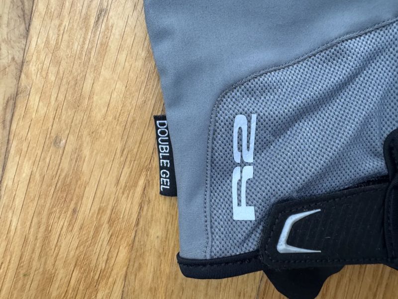 Cyklisticke rukavice R2 Vittoria