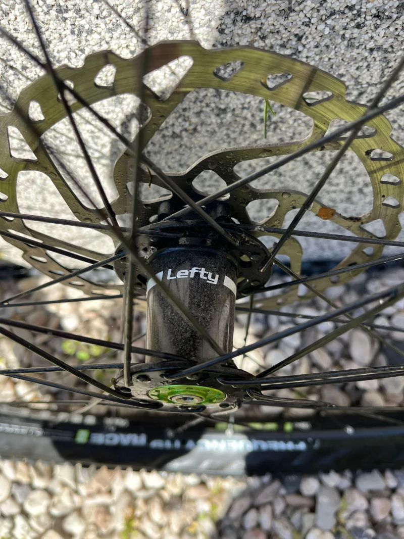 WTB Zapletené přední kolo Frequency i19 Race Lefty 29"