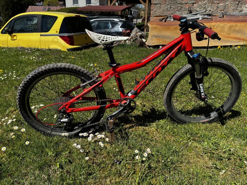 20" kolo Scott se vzduchovou vidlicí