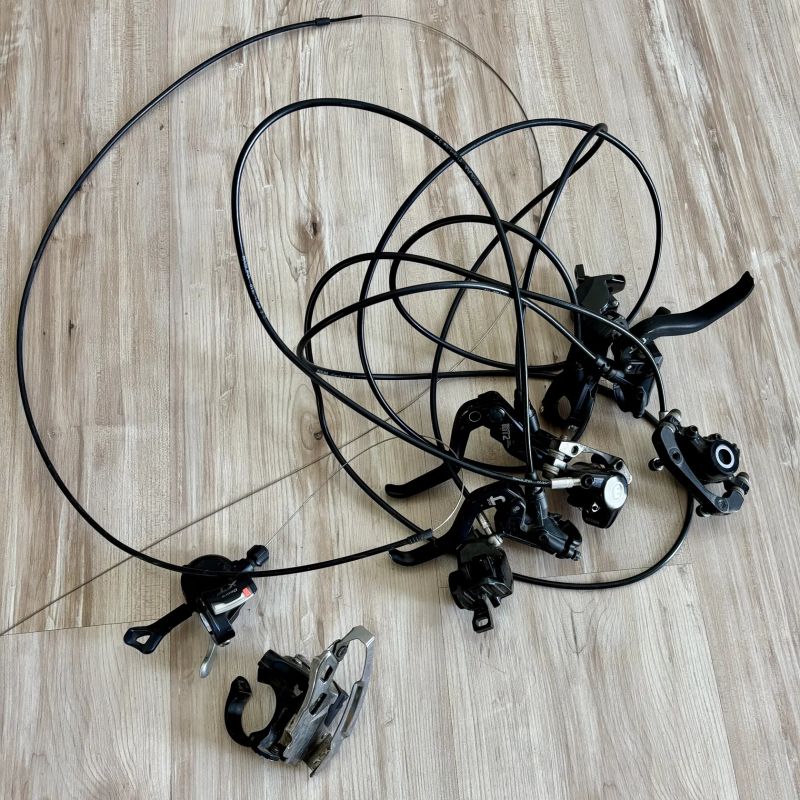 Specialized - na díly nebo k sestavení zpět