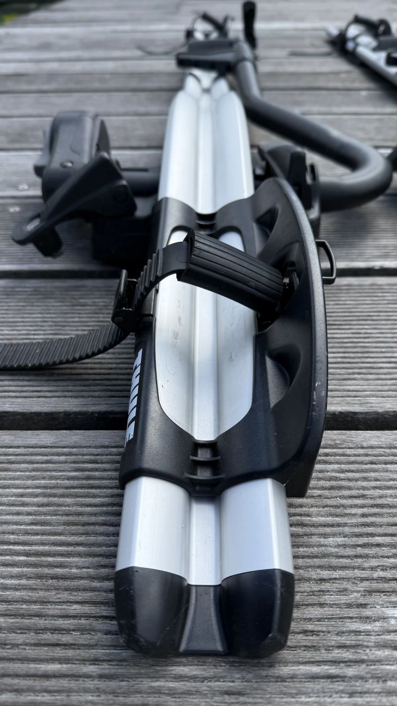 Střešní nosič THULE sada 3 ks