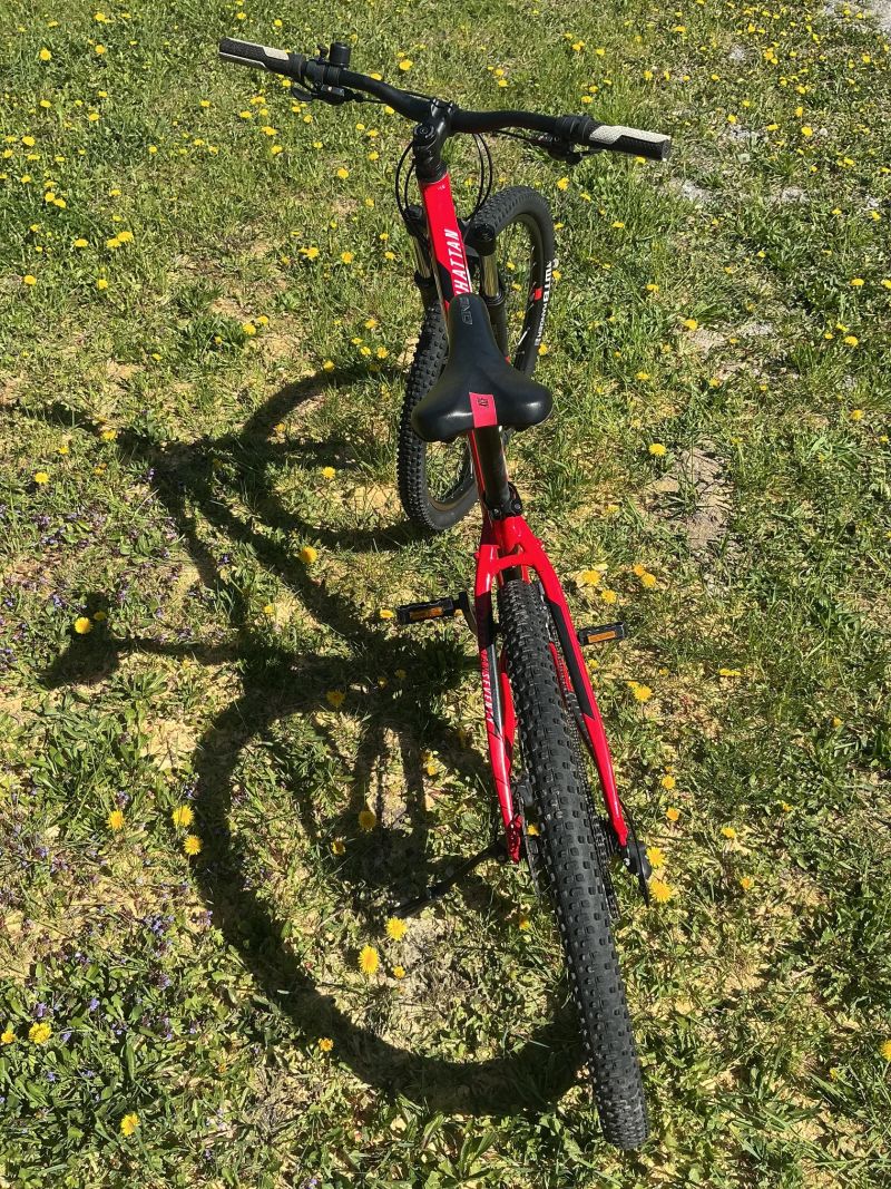 Rock Machine Manhattan