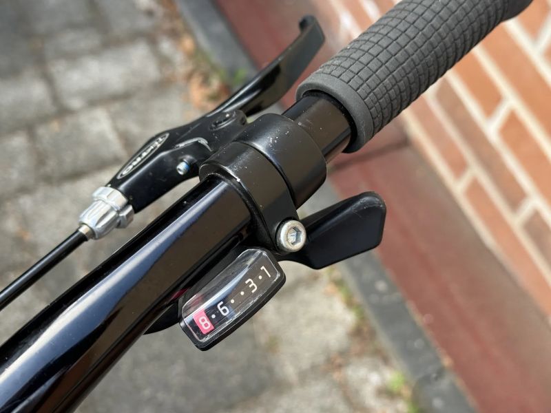 Growbike 26 pro 10-12 let (dvě stejná juniorská kola ve skvělém stavu, téměř neježděná)