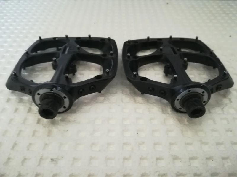 Platformové pedály Specialized Boomslang