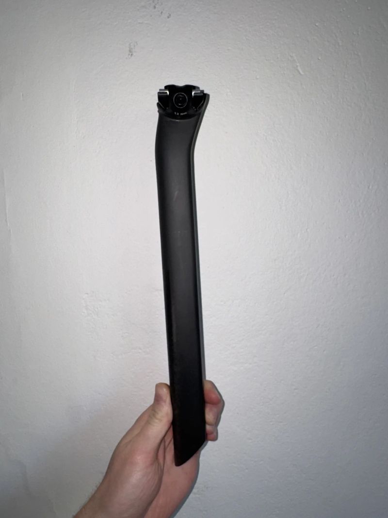 Syncros SP-R100 SL 0mm karbonová sedlovka