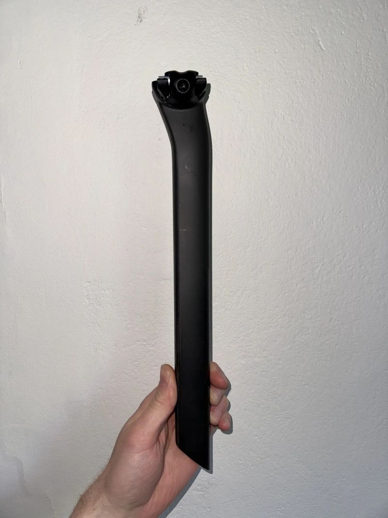 Syncros SP-R100 SL 0mm karbonová sedlovka