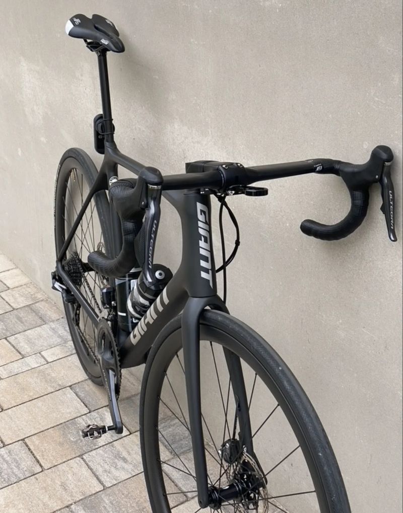 Giant TCR Advanced disc 2021, vel L, el. Ultegra, karbon záplety