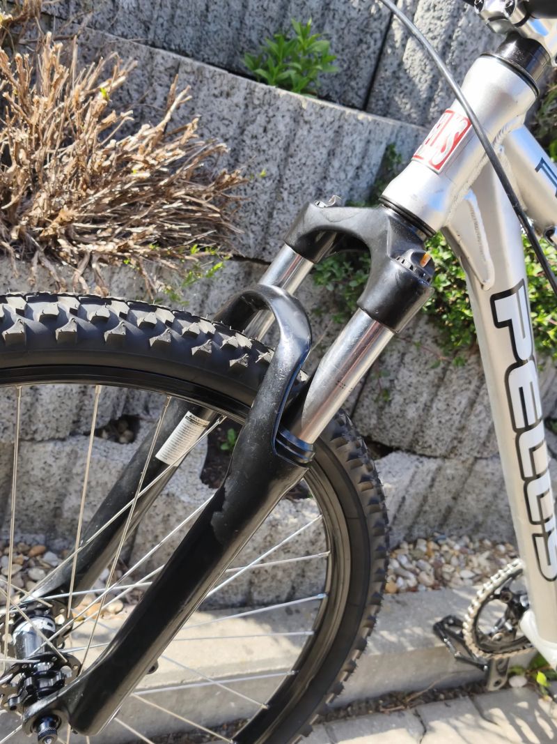 Pells Razzer dirt jump