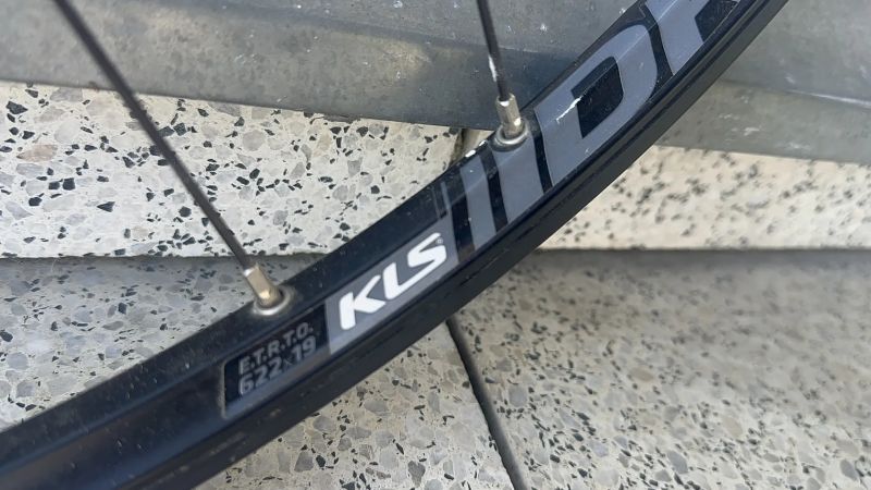 Kola 28"/29" Shimano Deore • Komplet s kotouči a kazetou