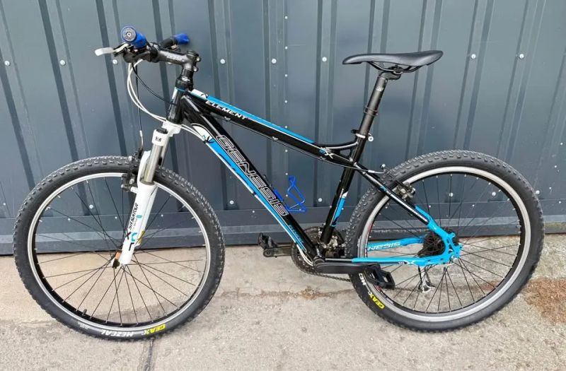 Mtb kolo Genesis element vel. 52