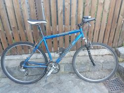 Author Stratos, velikost 20