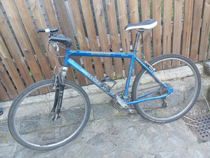 Author Stratos, velikost 20