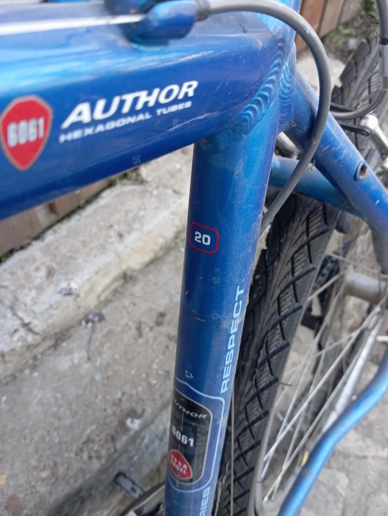 Author Stratos, velikost 20