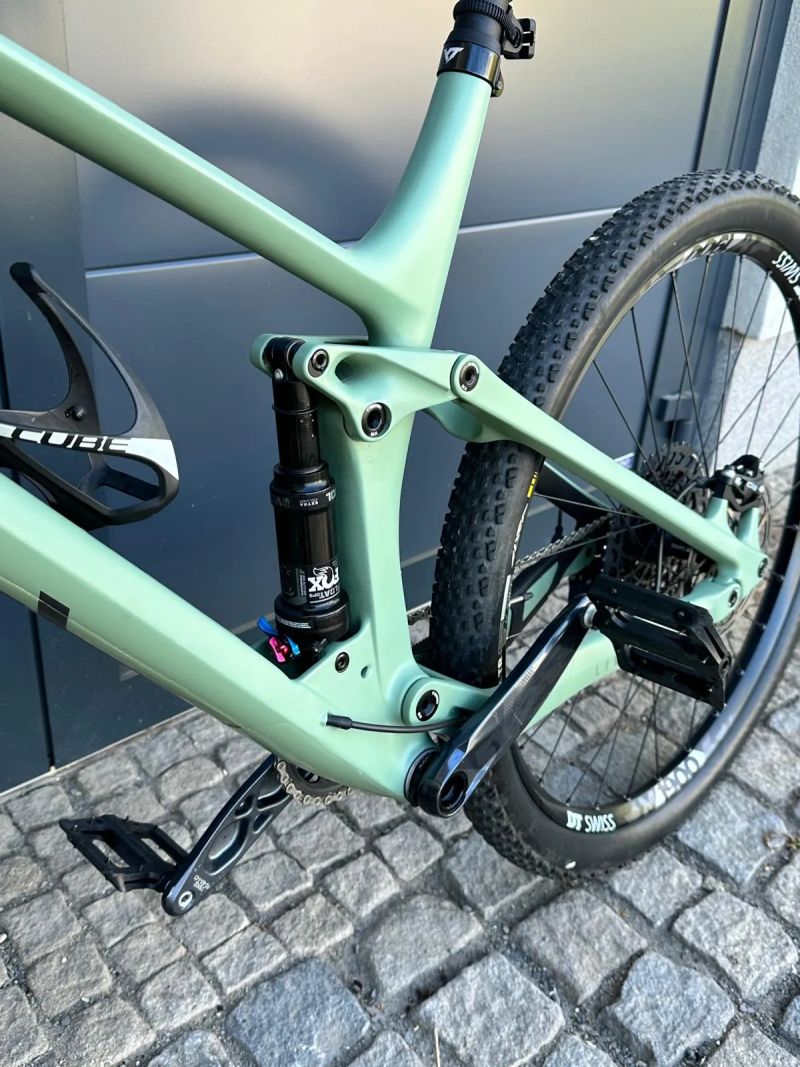 YT Industries IZZO CORE 3