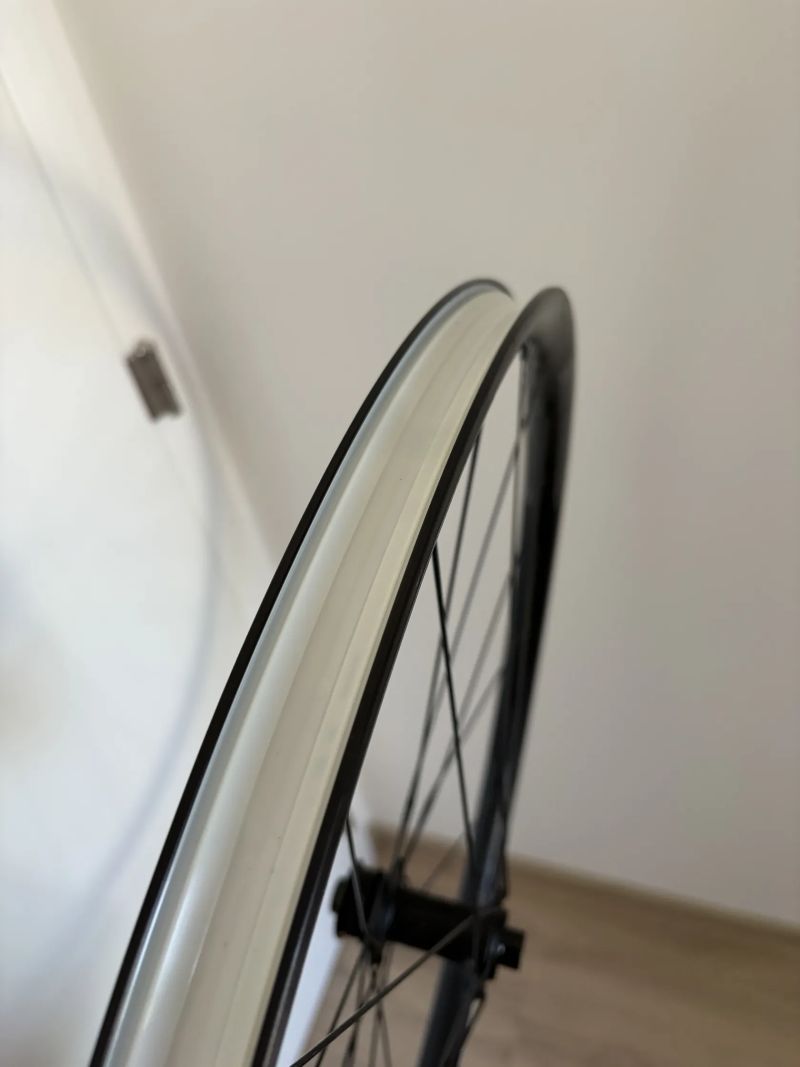 Bontrager Paradigm Comp 25 + TLR sada