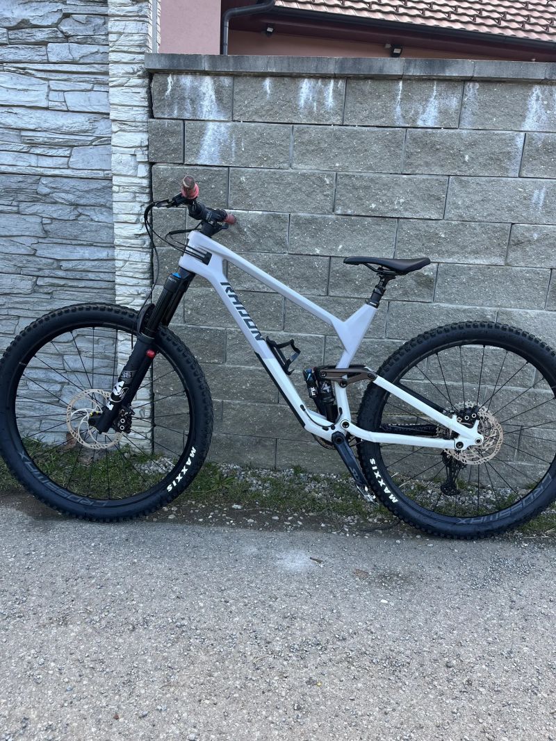 Radon Slide trail 9.0 karbon 