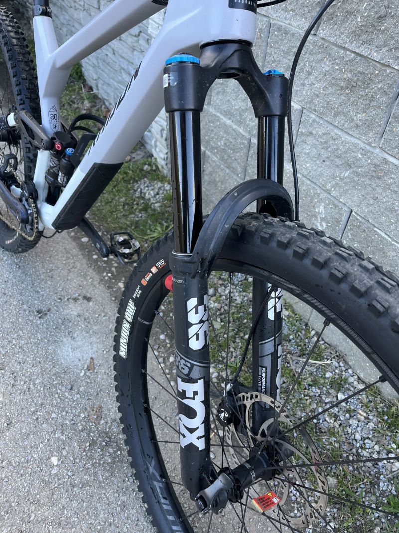 Radon Slide trail 9.0 karbon 