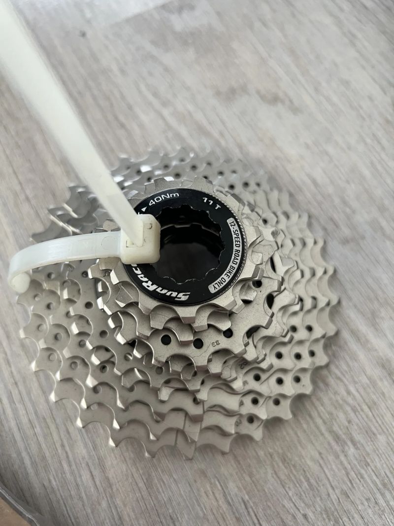 Zwift hub cyklistický trenažér 