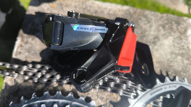 gravelová sada Sram Force XPLR 12 AXS.