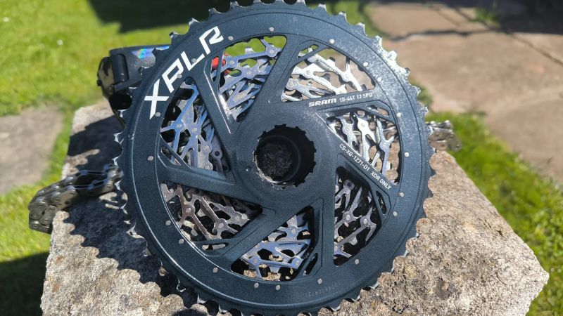 gravelová sada Sram Force XPLR 12 AXS.