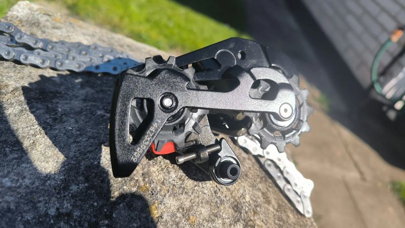 gravelová sada Sram Force XPLR 12 AXS.