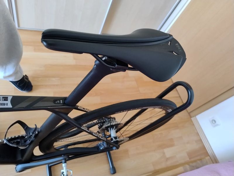 Superior X-road Team issue Di2