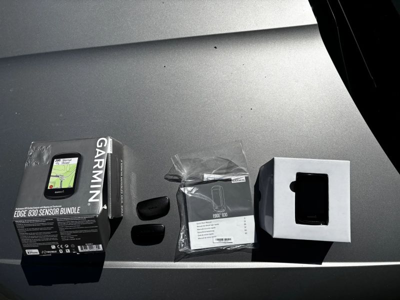 Garmin edge 830 + dva snímače tepu 