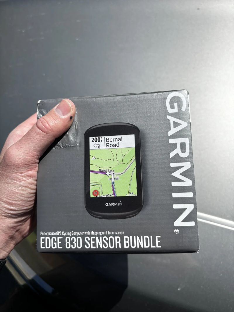 Garmin edge 830 + dva snímače tepu 