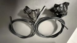 Shimano 105 brzdy, včetně hadiče a destiček