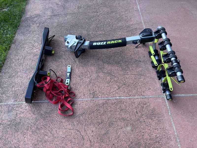 Nosič kol Buzzrack Buffalo 4 na tažné zařízení (pro 4 kola)