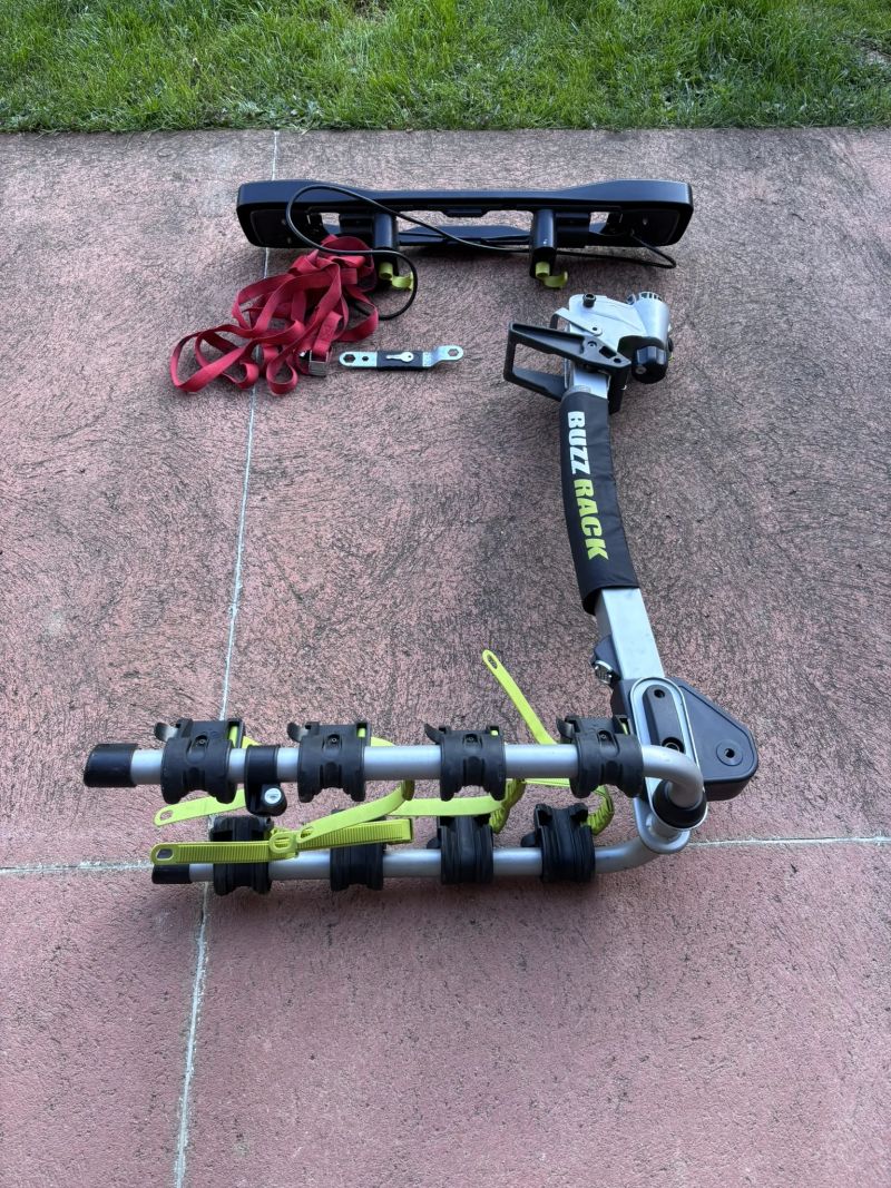 Nosič kol Buzzrack Buffalo 4 na tažné zařízení (pro 4 kola)