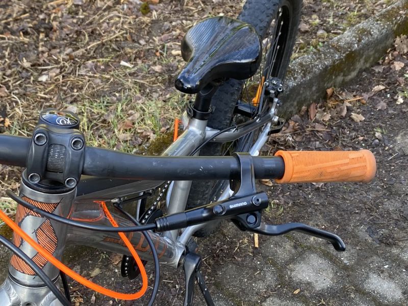 Cube stereo 240 pro, Scott Roxter a speedster 24,Commencal Meta 24, Ramones 24, Clash 24