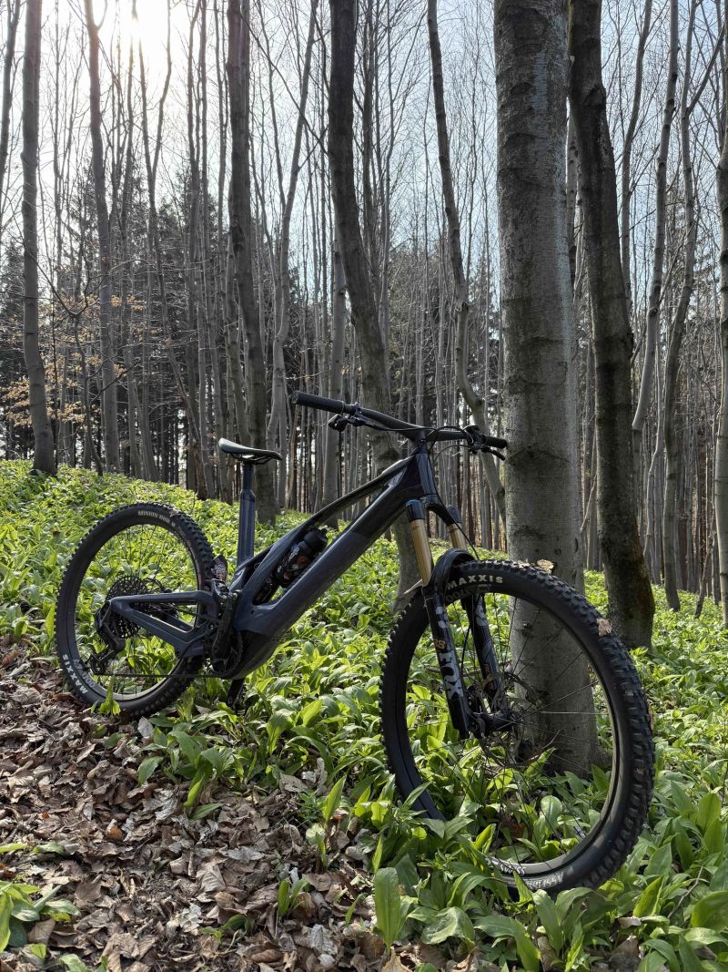 UNNO MITH race S2 (BOSCH) 2025