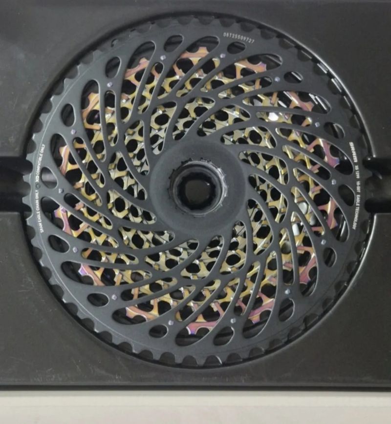 SRAM kazeta XG-1299 Eagle 12s 10-50 XD zlatá i rainbow