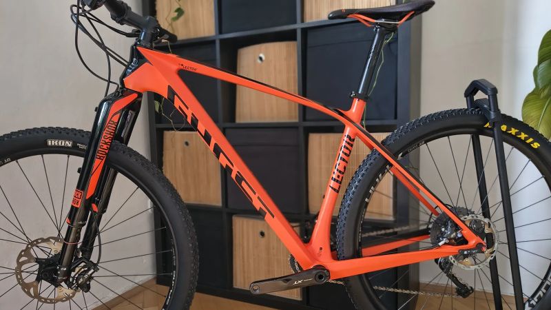 Ghost Lector LC 7 Orange / vel.L / 10.6kg